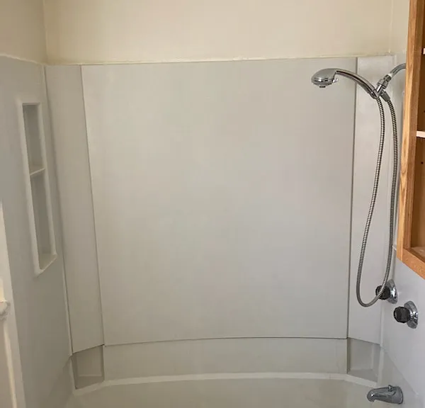 1221 Summit St — Photo 8