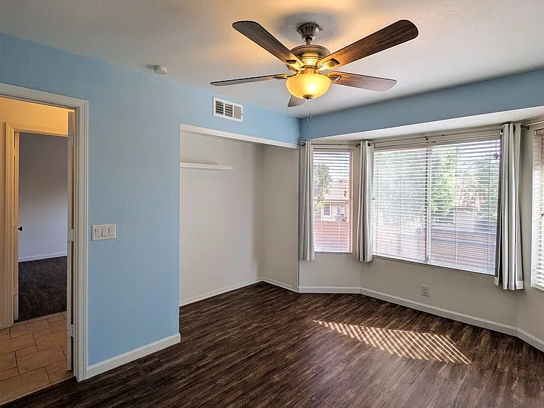 2363 W Hemlock Ct — Photo 19