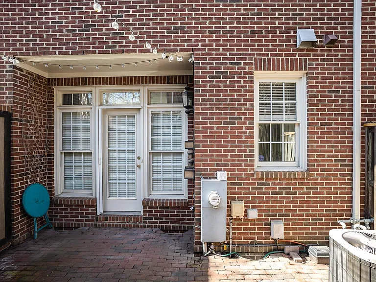 130 Fenner Ln — Photo 20