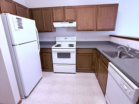 2nd image of 900 Market St APT 209