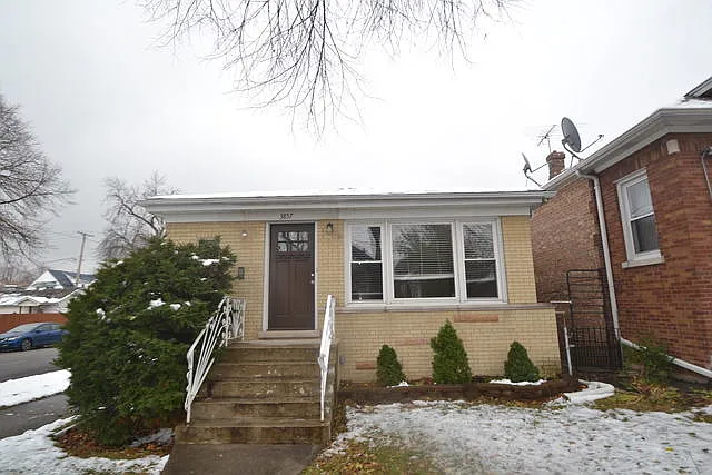 3857 N Newcastle Ave photo 1