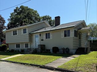 69 Edgewood St, Lowell, MA 01852