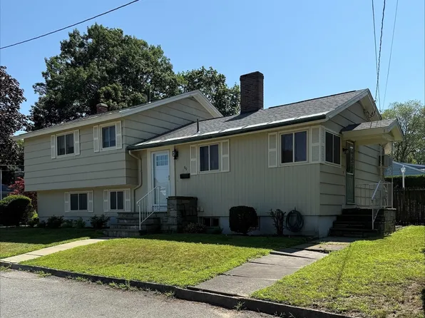 69 Edgewood St, Lowell, MA 01852