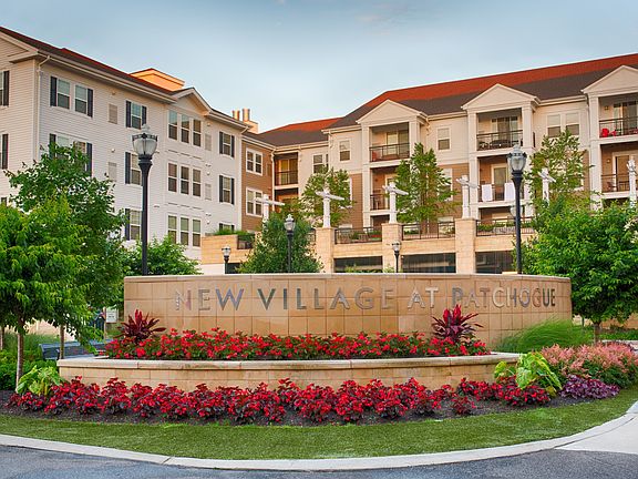 3rd image of 1 Village Grn APT 352