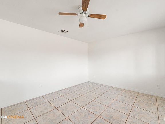 5th image of 5807 Karen Pl