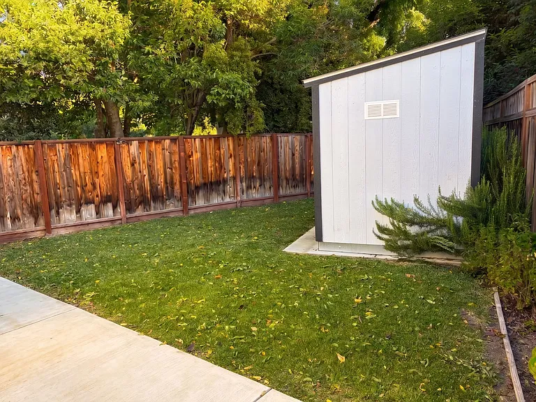 330 Broadmoor Blvd — Photo 20