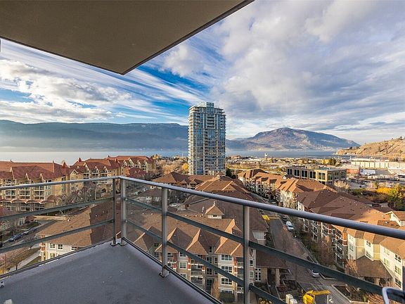 3rd image of 1151 Sunset Dr #1103