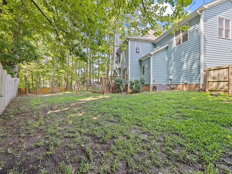 4616 Thendara Way — Photo 33