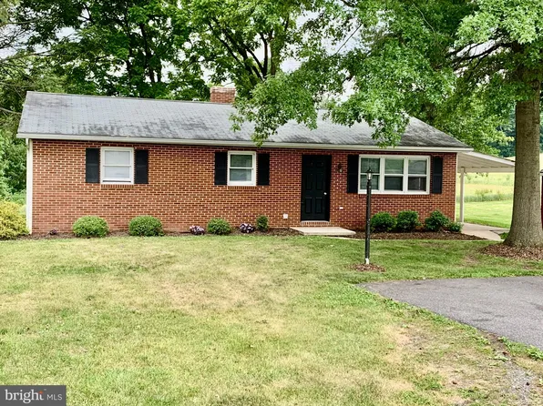 691 Alleghenyville Rd, Mohnton, PA 19540
