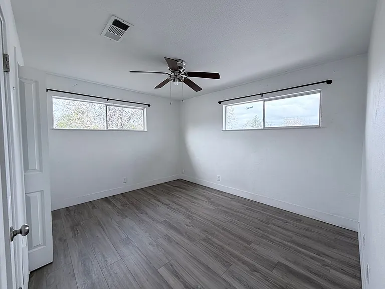 2170 Placer St — Photo 14