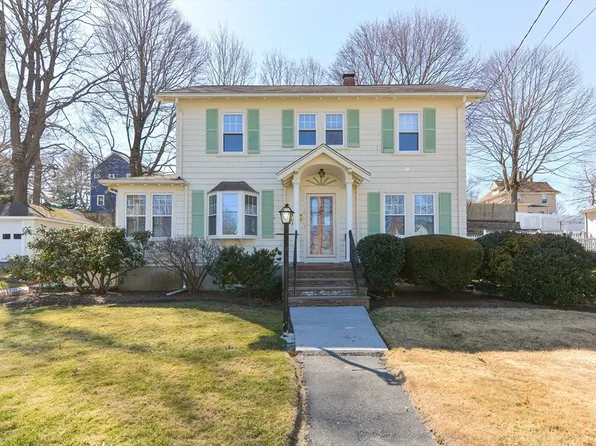 16 Winthrop St, Dedham, MA 02026