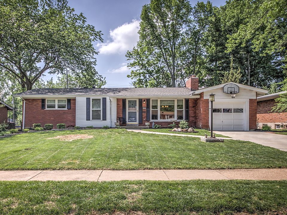 1st image of 610 Laven Del Ln