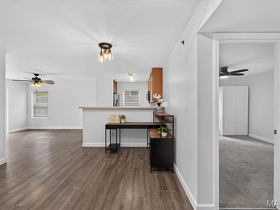 5th image of 1141 Arbor Creek Dr APT 1D