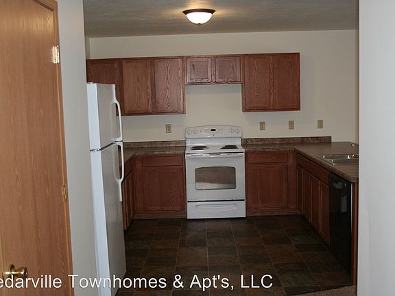 4th image of 2722 Scenic Dr APT 110