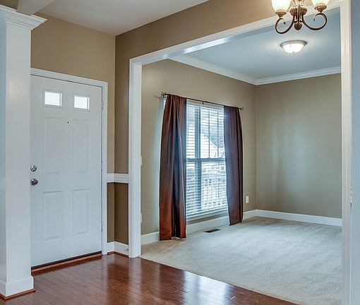 Elegant Entrance Foyer
