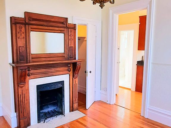 5th image of 250 Douglass St APT 11