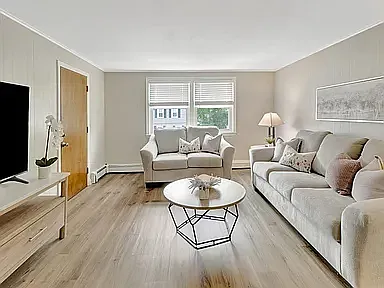 24 River St #4 — Photo 3