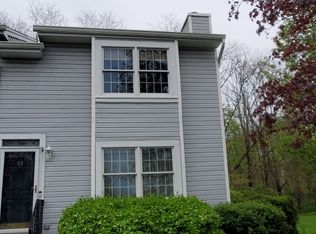 52 Village Dr, Hamburg, NJ 07419