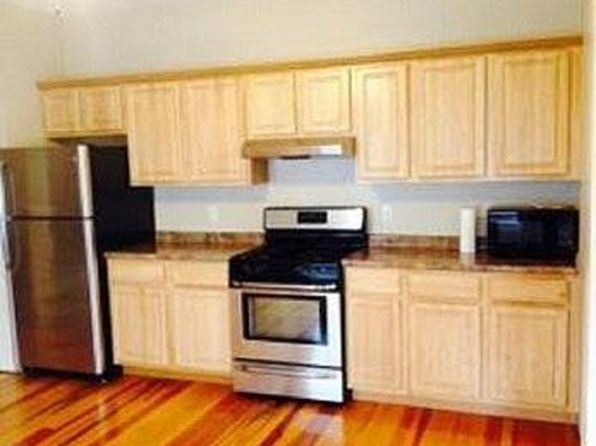576 Wood St #2N
