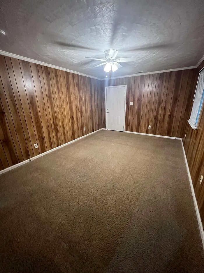 1 bed, 1.0 bath, 400 sqft, $650 — Photo 2