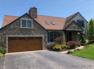 111 Hunt Valley Rd, Oneida, NY 13421