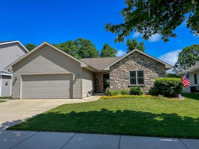 3270 MOCKINGBIRD WAY, Oshkosh, WI, 54904