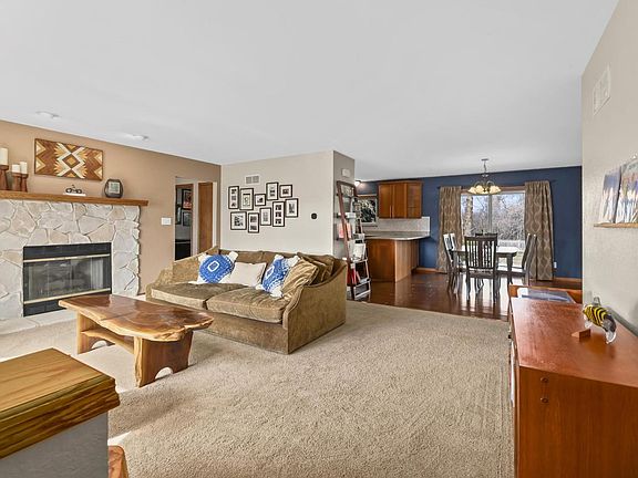 3rd image of 2512 Rebecca DRIVE