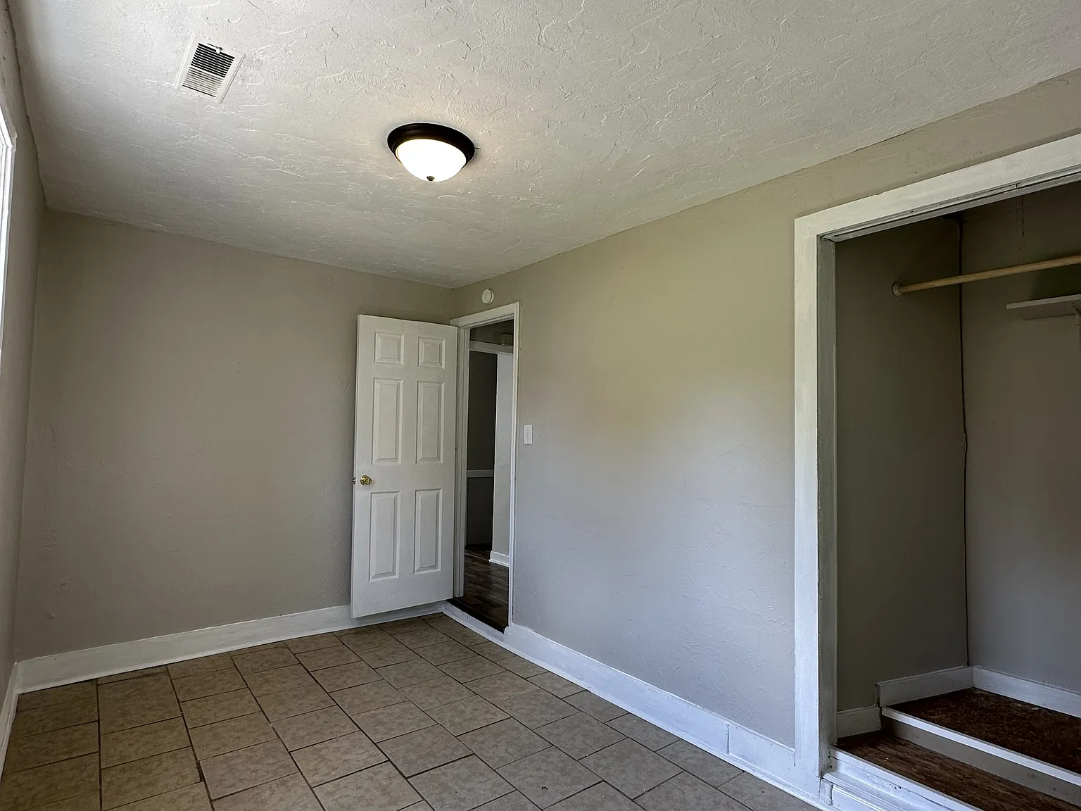 3411 Burton Place - 1 — Photo 4