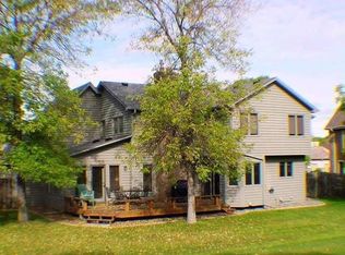 13825 58th Ave N, Plymouth, MN 55446
