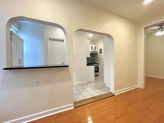 5th image of 107 N 8th St #3