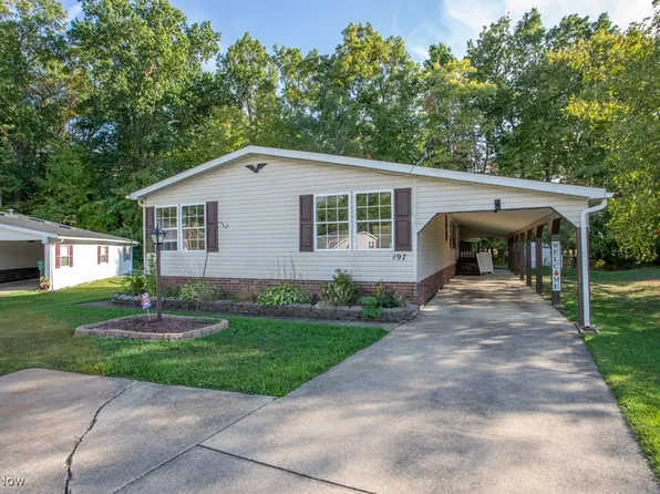197 Sunrise Ln, Hiram, OH 44234
