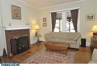 5th image of 48 E Stratford Ave