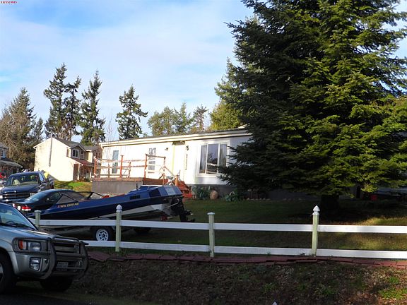 2nd image of 12322 223rd Ave E
