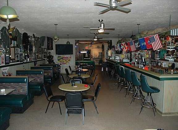 5th image of 132 S Cedar Ave