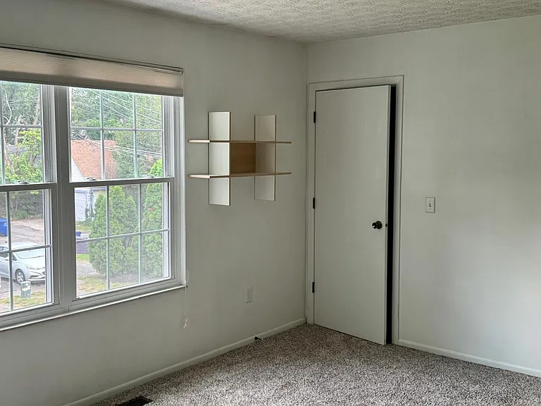 1238 Michigan Ave — Photo 18