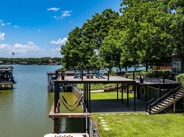 111 Hickory Creek Cir, Mabank, TX 75156