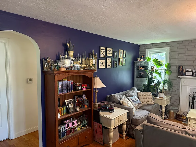 131 Berkshire Ave — Photo 6