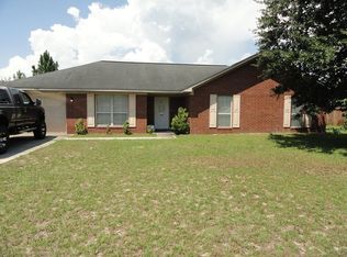 303 Clairemore Cir, Hinesville, GA 31313