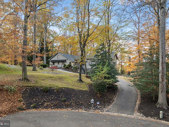 2nd image of 1116 Wooded Way Dr