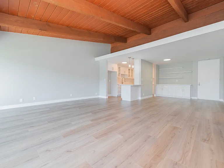 6542 Ocean Crest Dr #B308 — Photo 9