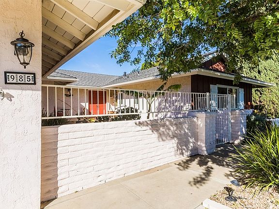 3rd image of 985 E Calle Contento