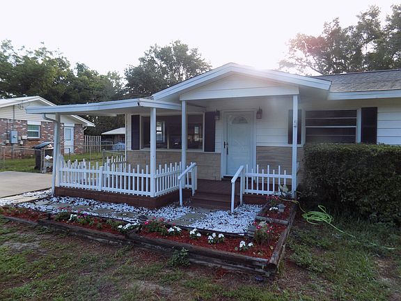 3rd image of 41 Sellers Pl NW