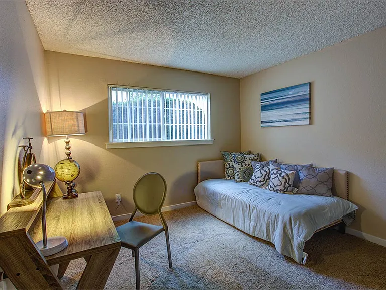 Commons at Timber Creek Apartments — Photo 22