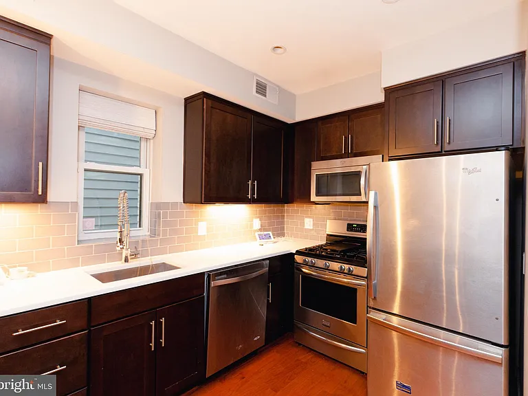 4800 Georgia Ave NW #104 — Photo 6