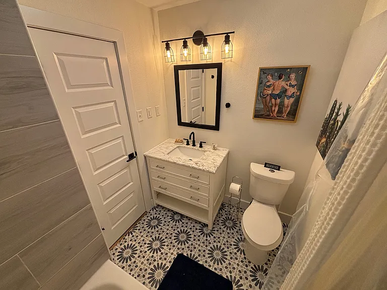 2409 Princeton Dr — Photo 31