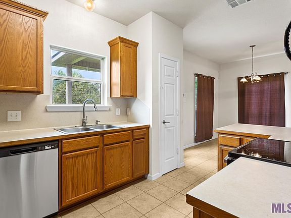 4th image of 26540 Avoyelles Ave