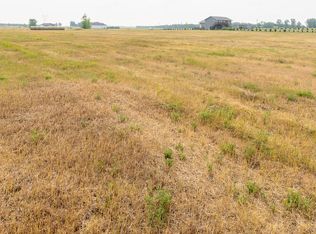 614 Apple Ridge Rd, Menoken, ND 58558