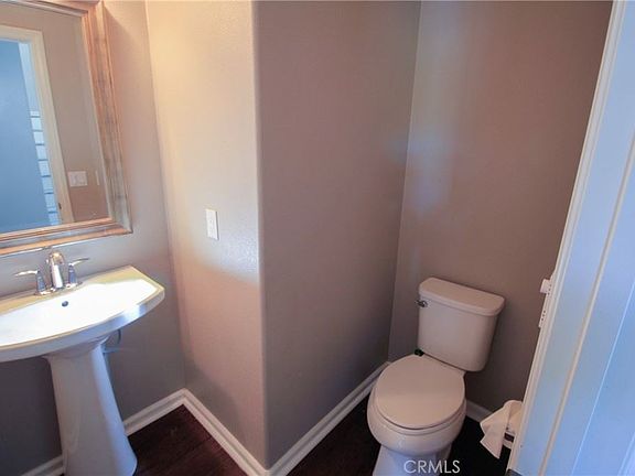 4th image of 33734 King Dr
