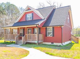 1728 Beaverdale Rd NE, Dalton, GA 30721