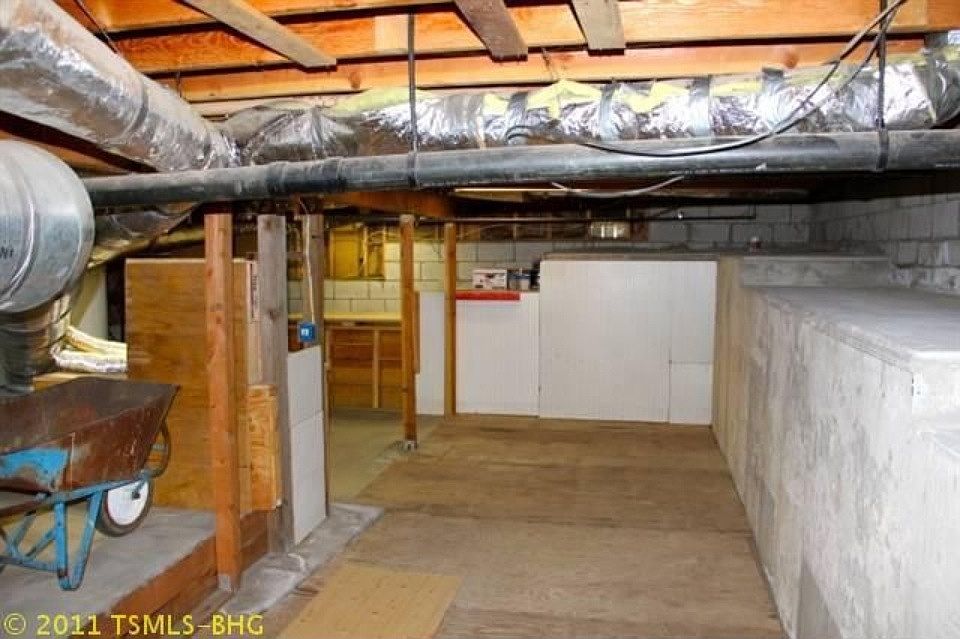 2nd image of 4171 Robert Ave